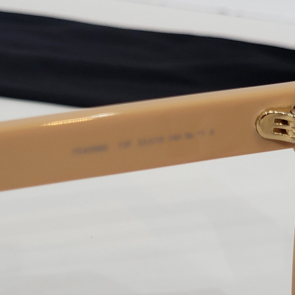 FENDI Sunglasses FE400861 - Picture 7 of 10